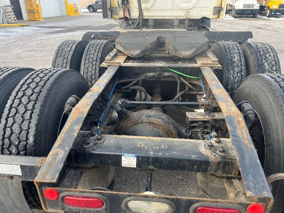 Day Cab Tractor-Heavy Duty Tractors-Freightliner-2021-T11664ST-Plymouth-MI-378,796\n\t\tmiles-$ 53,750 - Image 6