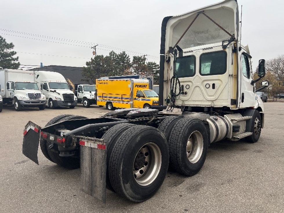 Day Cab Tractor-Heavy Duty Tractors-Freightliner-2021-T11664ST-Plymouth-MI-413,529\n\t\tmiles-$ 50,750 - Image 7