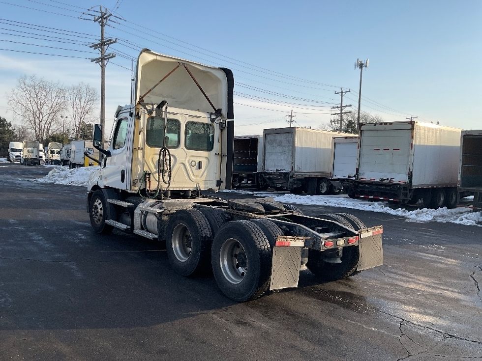 Day Cab Tractor-Heavy Duty Tractors-Freightliner-2021-T11664ST-Plymouth-MI-434,266\n\t\tmiles-$ 48,000 - Image 5
