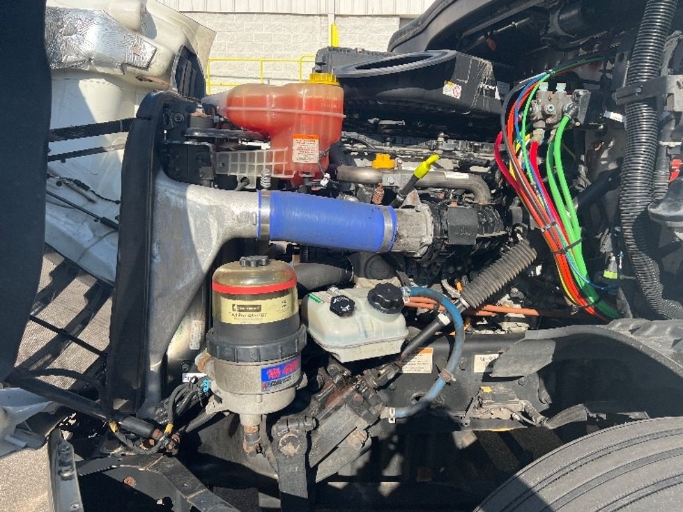 Day Cab Tractor-Heavy Duty Tractors-Freightliner-2021-T11664ST-Plymouth-MI-475,737\n\t\tmiles-$ 45,000 - Image 16