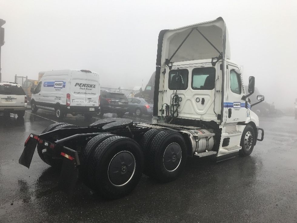 Day Cab Tractor-Heavy Duty Tractors-Freightliner-2021-T11664ST-Pottsville-PA-715,930\n\t\tmiles-$ 27,750 - Image 7