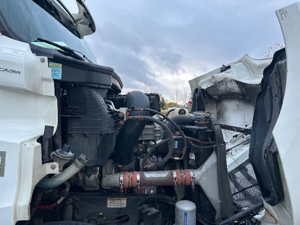 Day Cab Tractor-Heavy Duty Tractors-Freightliner-2021-T11664ST-Rochester-NY-280,118\n\t\tmiles-$ 57,000 - Image 15