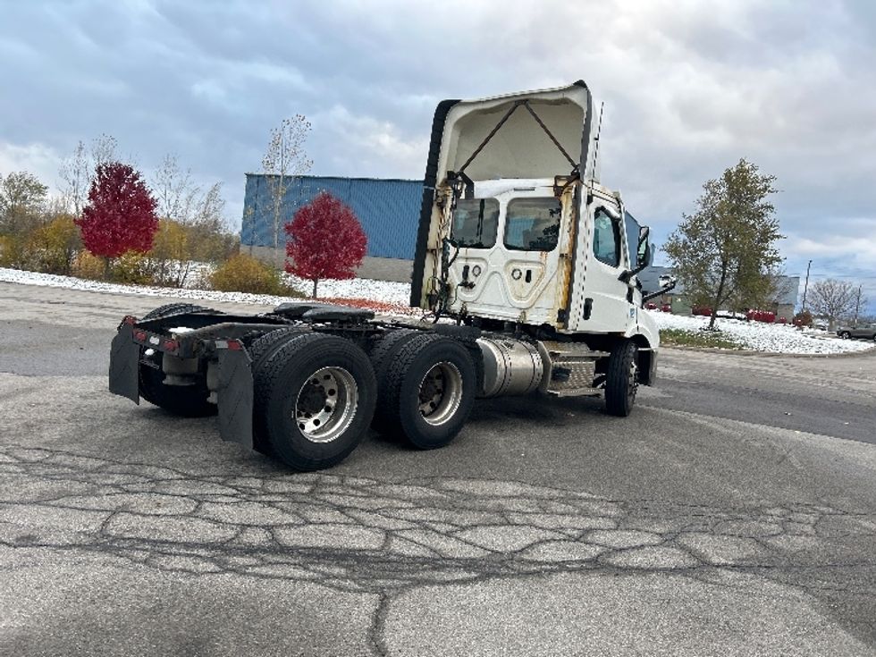 Day Cab Tractor-Heavy Duty Tractors-Freightliner-2021-T11664ST-Rochester-NY-280,118\n\t\tmiles-$ 57,000 - Image 7