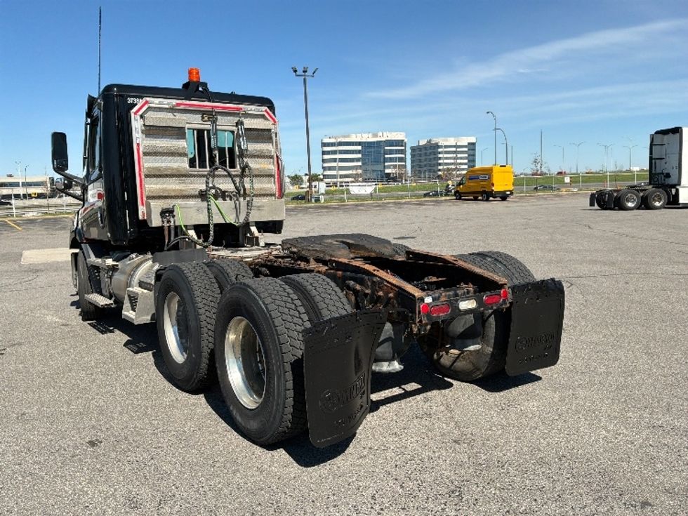 Day Cab Tractor-Heavy Duty Tractors-Freightliner-2021-T11664ST-Saint Laurent-PQ-222,675\n\t\tkm-$ 89,000 - Image 5