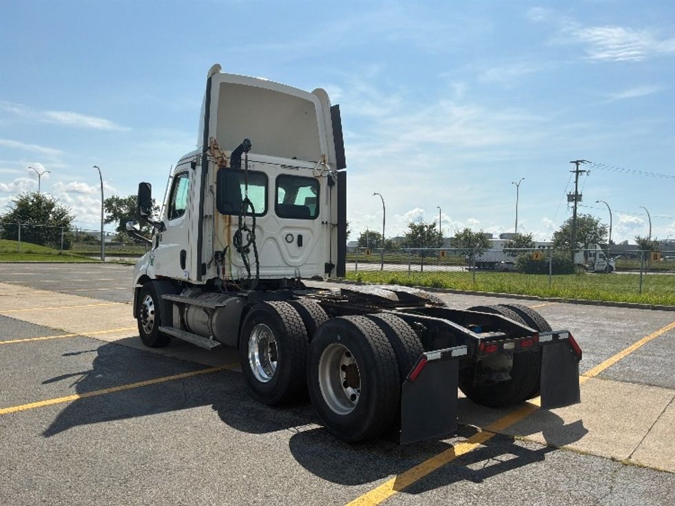 Day Cab Tractor-Heavy Duty Tractors-Freightliner-2021-T11664ST-Saint Laurent-PQ-467,341\n\t\tkm-$ 80,250 - Image 5