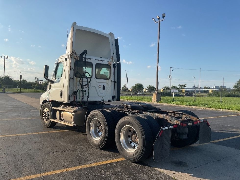 Day Cab Tractor-Heavy Duty Tractors-Freightliner-2021-T11664ST-Saint Laurent-PQ-493,668\n\t\tkm-$ 79,000 - Image 5
