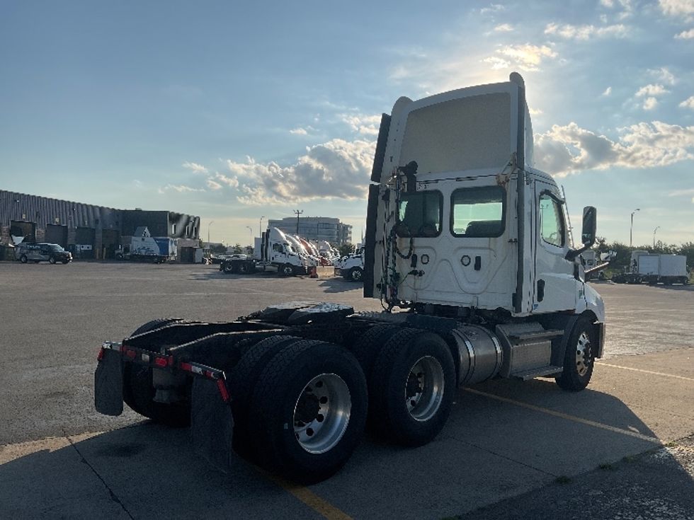 Day Cab Tractor-Heavy Duty Tractors-Freightliner-2021-T11664ST-Saint Laurent-PQ-493,668\n\t\tkm-$ 79,000 - Image 7
