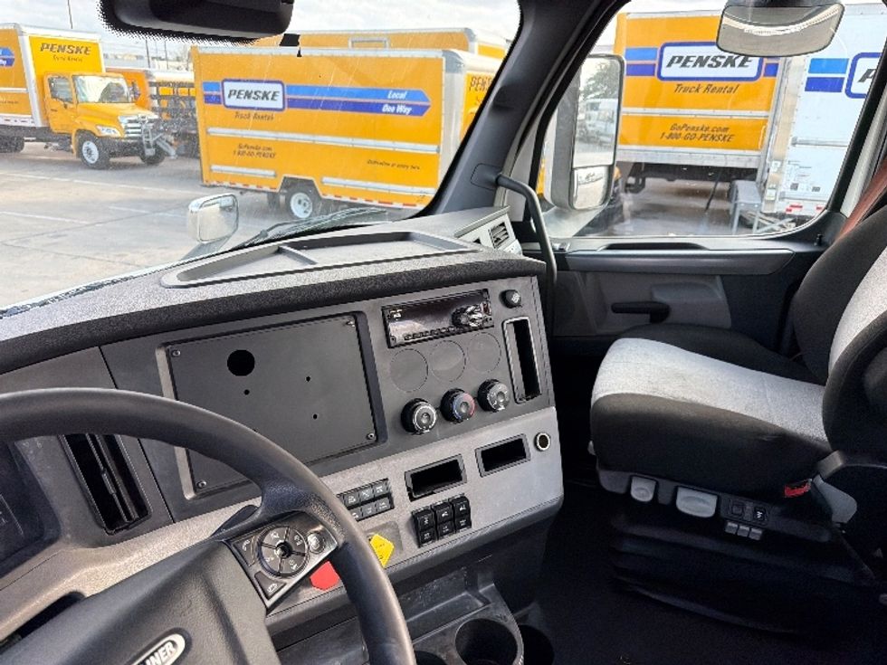 Day Cab Tractor-Heavy Duty Tractors-Freightliner-2021-T11664ST-San Antonio-TX-364,933\n\t\tmiles-$ 60,500 - Image 10