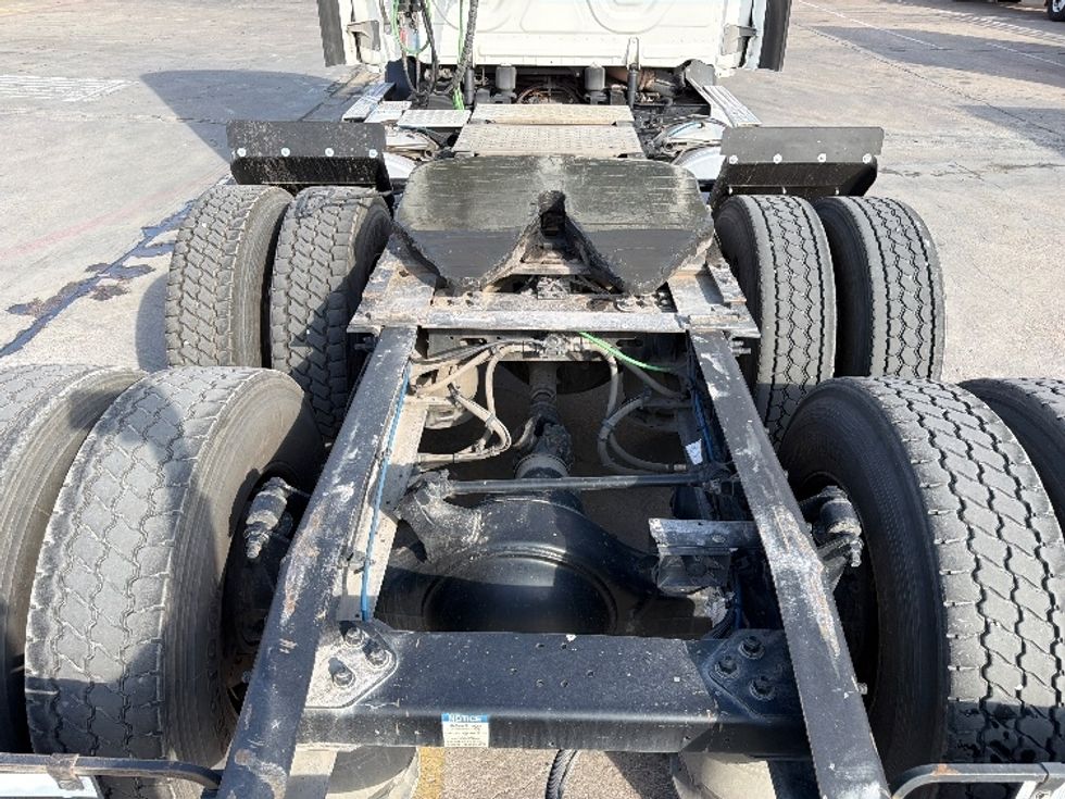 Day Cab Tractor-Heavy Duty Tractors-Freightliner-2021-T11664ST-San Antonio-TX-364,933\n\t\tmiles-$ 60,500 - Image 6