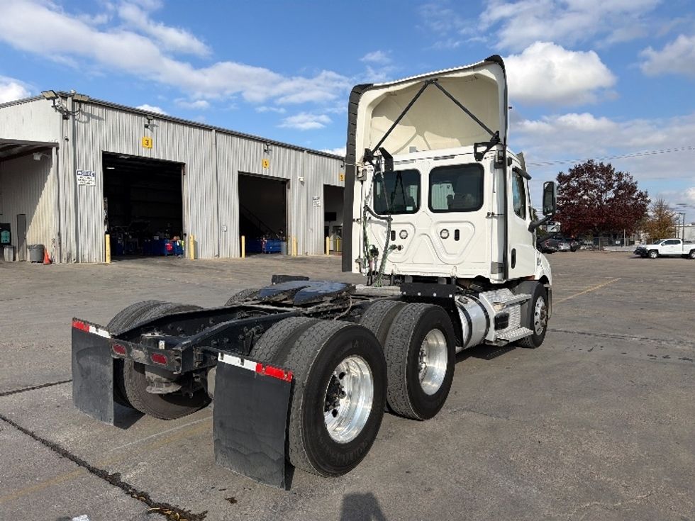 Day Cab Tractor-Heavy Duty Tractors-Freightliner-2021-T11664ST-San Antonio-TX-364,933\n\t\tmiles-$ 60,500 - Image 7