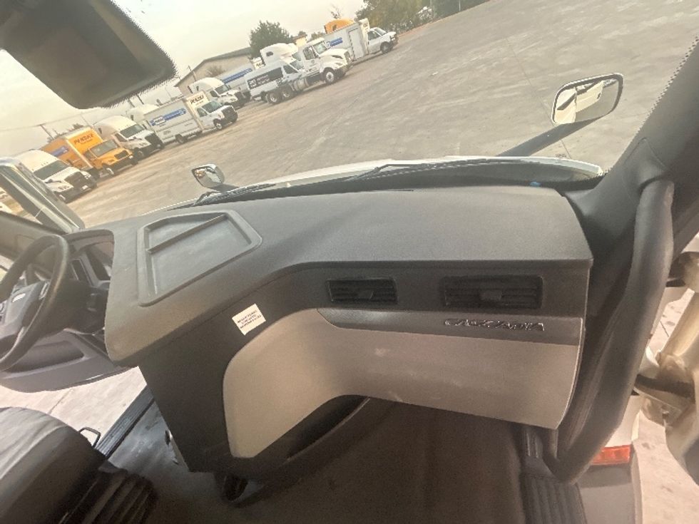 Day Cab Tractor-Heavy Duty Tractors-Freightliner-2021-T11664ST-San Antonio-TX-365,019\n\t\tmiles-$ 62,250 - Image 13