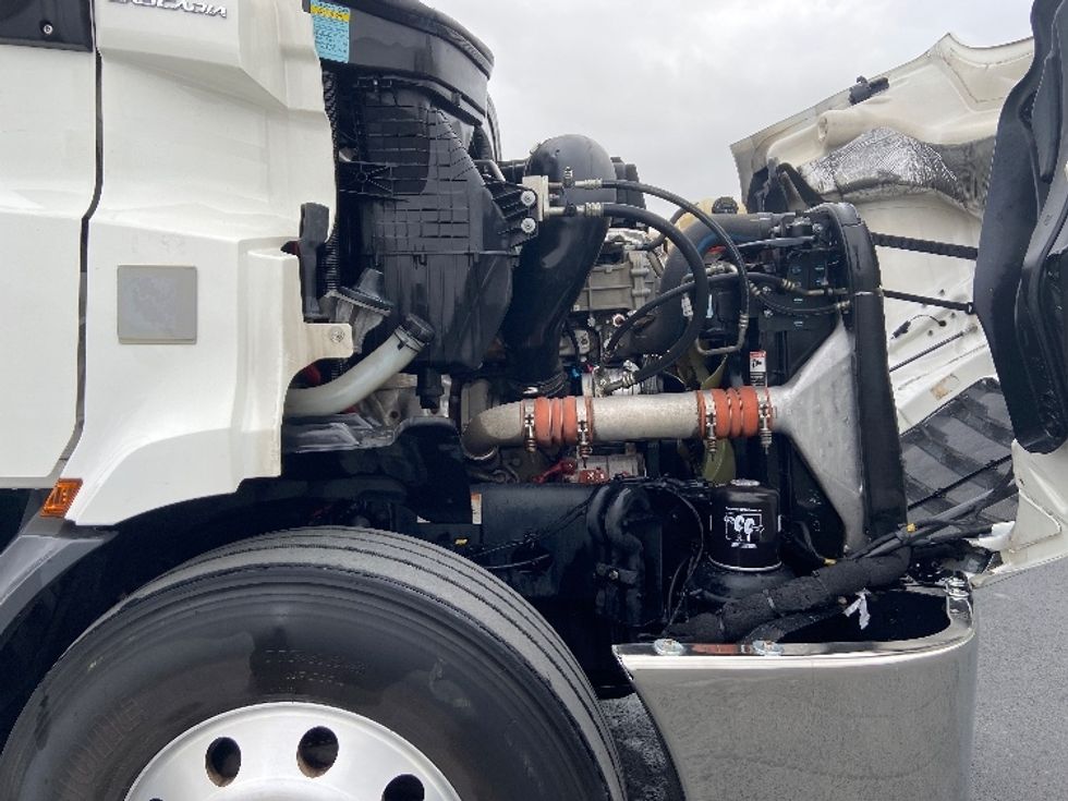 Day Cab Tractor-Heavy Duty Tractors-Freightliner-2021-T11664ST-San Antonio-TX-401,890\n\t\tmiles-$ 58,500 - Image 15