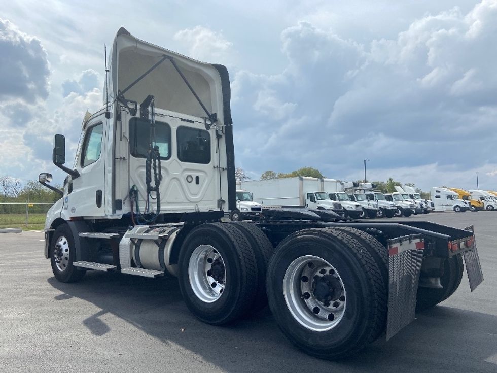 Day Cab Tractor-Heavy Duty Tractors-Freightliner-2021-T11664ST-San Antonio-TX-401,890\n\t\tmiles-$ 58,500 - Image 5