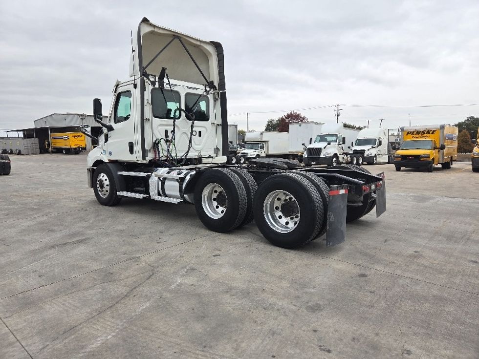 Day Cab Tractor-Heavy Duty Tractors-Freightliner-2021-T11664ST-San Antonio-TX-412,663\n\t\tmiles-$ 57,250 - Image 5
