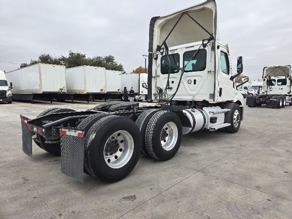 Day Cab Tractor-Heavy Duty Tractors-Freightliner-2021-T11664ST-San Antonio-TX-412,663\n\t\tmiles-$ 57,250 - Image 7