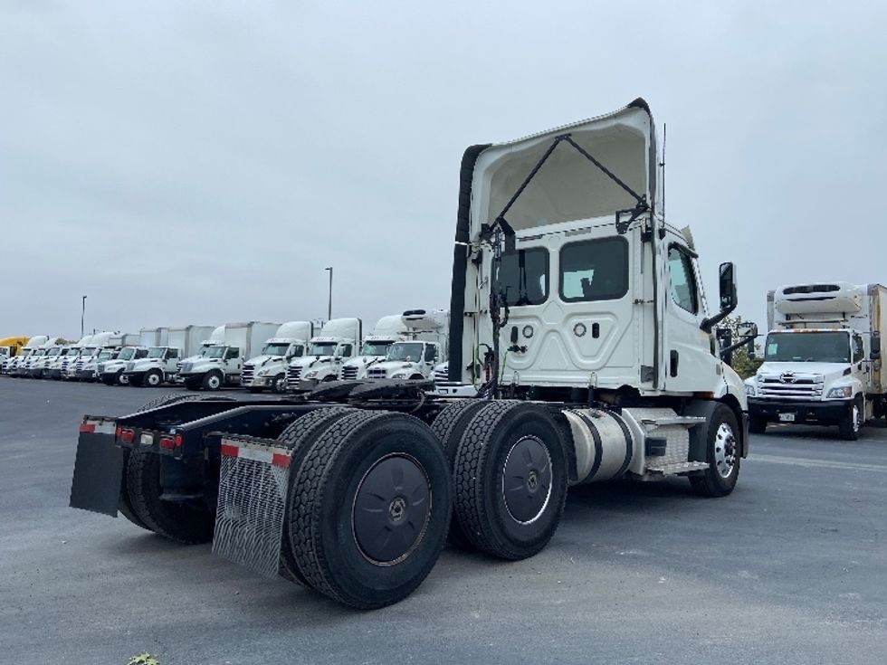 Day Cab Tractor-Heavy Duty Tractors-Freightliner-2021-T11664ST-San Antonio-TX-413,588\n\t\tmiles-$ 57,250 - Image 7