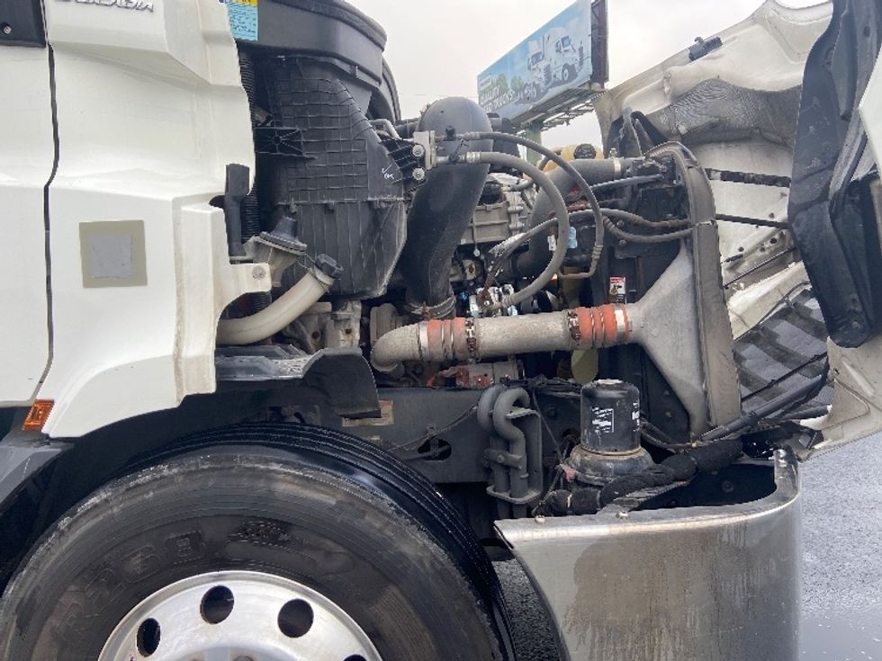 Day Cab Tractor-Heavy Duty Tractors-Freightliner-2021-T11664ST-San Antonio-TX-418,512\n\t\tmiles-$ 57,000 - Image 15