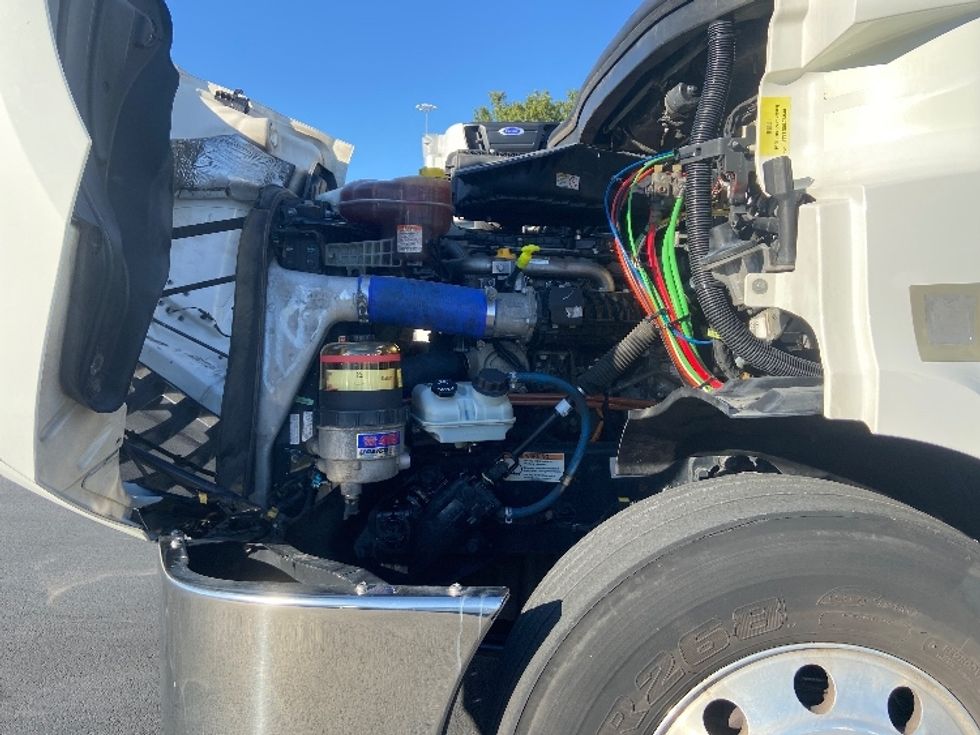 Day Cab Tractor-Heavy Duty Tractors-Freightliner-2021-T11664ST-San Antonio-TX-423,308\n\t\tmiles-$ 56,250 - Image 16