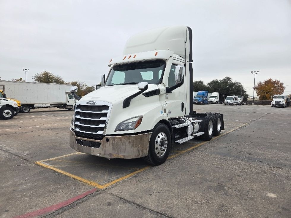 Day Cab Tractor-Heavy Duty Tractors-Freightliner-2021-T11664ST-San Antonio-TX-435,200\n\t\tmiles-$ 55,000 - Image 3