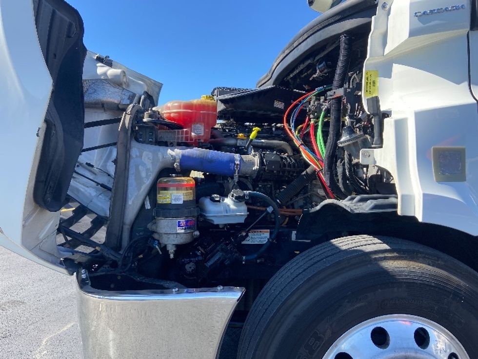 Day Cab Tractor-Heavy Duty Tractors-Freightliner-2021-T11664ST-San Antonio-TX-455,884\n\t\tmiles-$ 52,750 - Image 16