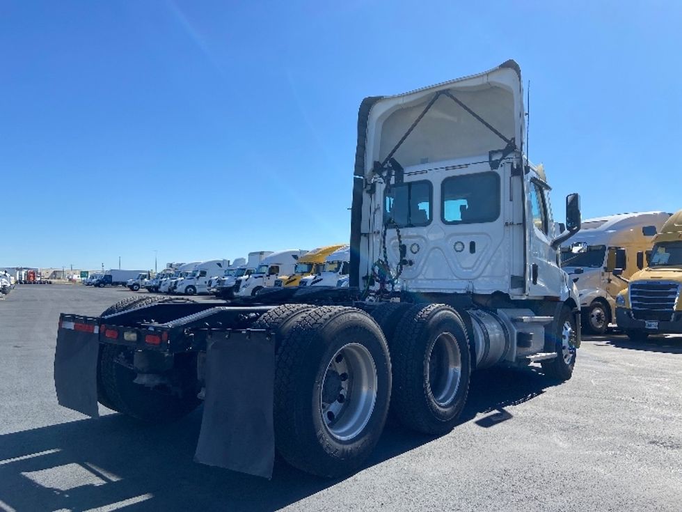Day Cab Tractor-Heavy Duty Tractors-Freightliner-2021-T11664ST-San Antonio-TX-455,884\n\t\tmiles-$ 52,750 - Image 7