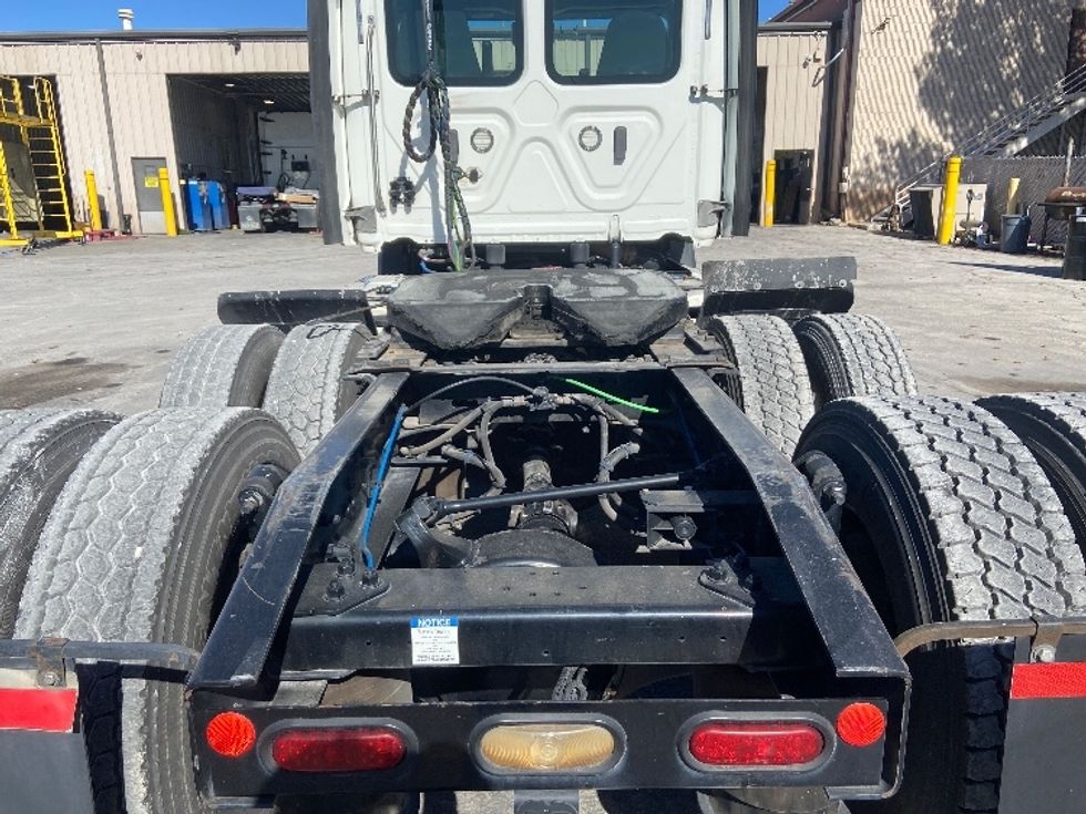 Day Cab Tractor-Heavy Duty Tractors-Freightliner-2021-T11664ST-San Antonio-TX-465,136\n\t\tmiles-$ 51,000 - Image 6