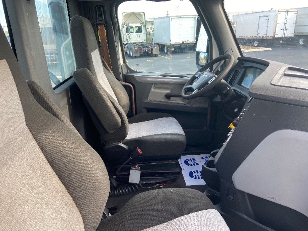 Day Cab Tractor-Heavy Duty Tractors-Freightliner-2021-T11664ST-San Antonio-TX-466,253\n\t\tmiles-$ 51,750 - Image 14