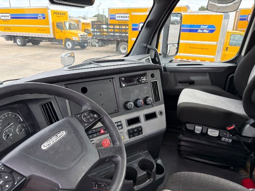 Day Cab Tractor-Heavy Duty Tractors-Freightliner-2021-T11664ST-San Antonio-TX-483,347\n\t\tmiles-$ 50,000 - Image 10
