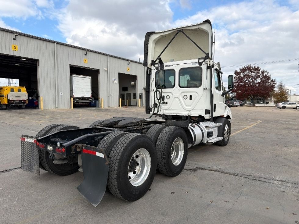 Day Cab Tractor-Heavy Duty Tractors-Freightliner-2021-T11664ST-San Antonio-TX-483,347\n\t\tmiles-$ 50,000 - Image 7