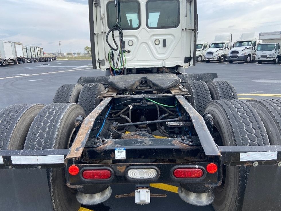 Day Cab Tractor-Heavy Duty Tractors-Freightliner-2021-T11664ST-San Antonio-TX-484,686\n\t\tmiles-$ 49,750 - Image 6