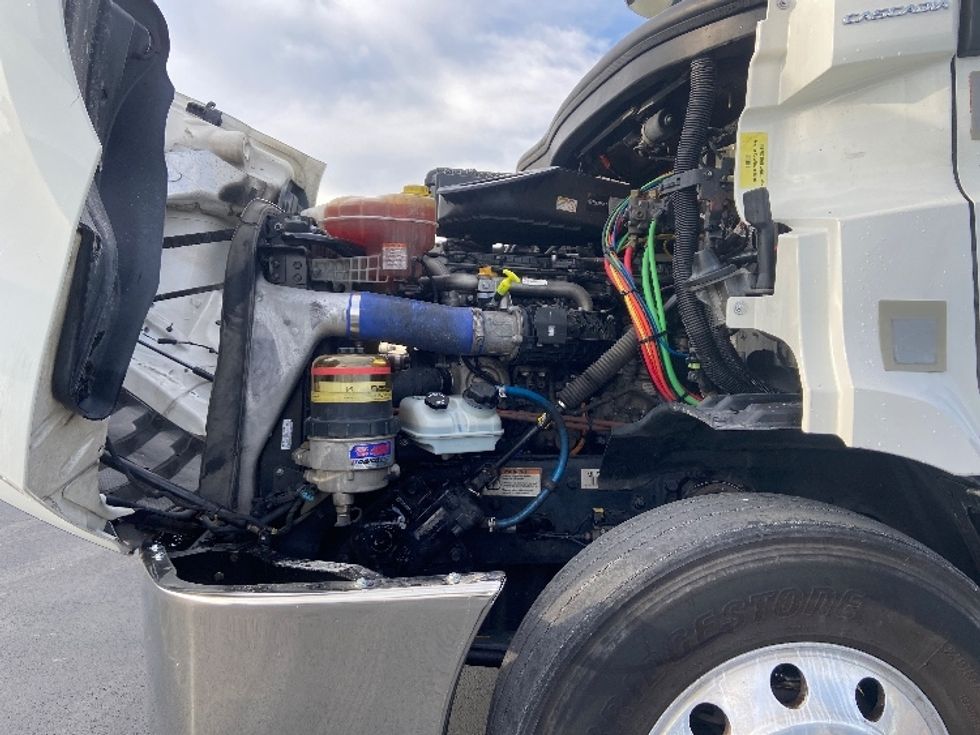 Day Cab Tractor-Heavy Duty Tractors-Freightliner-2021-T11664ST-San Antonio-TX-497,120\n\t\tmiles-$ 48,500 - Image 16