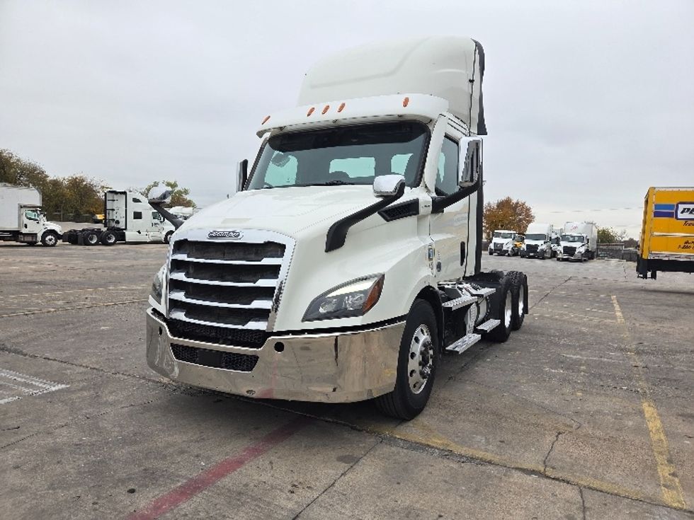 Day Cab Tractor-Heavy Duty Tractors-Freightliner-2021-T11664ST-San Antonio-TX-514,781\n\t\tmiles-$ 46,500 - Image 3
