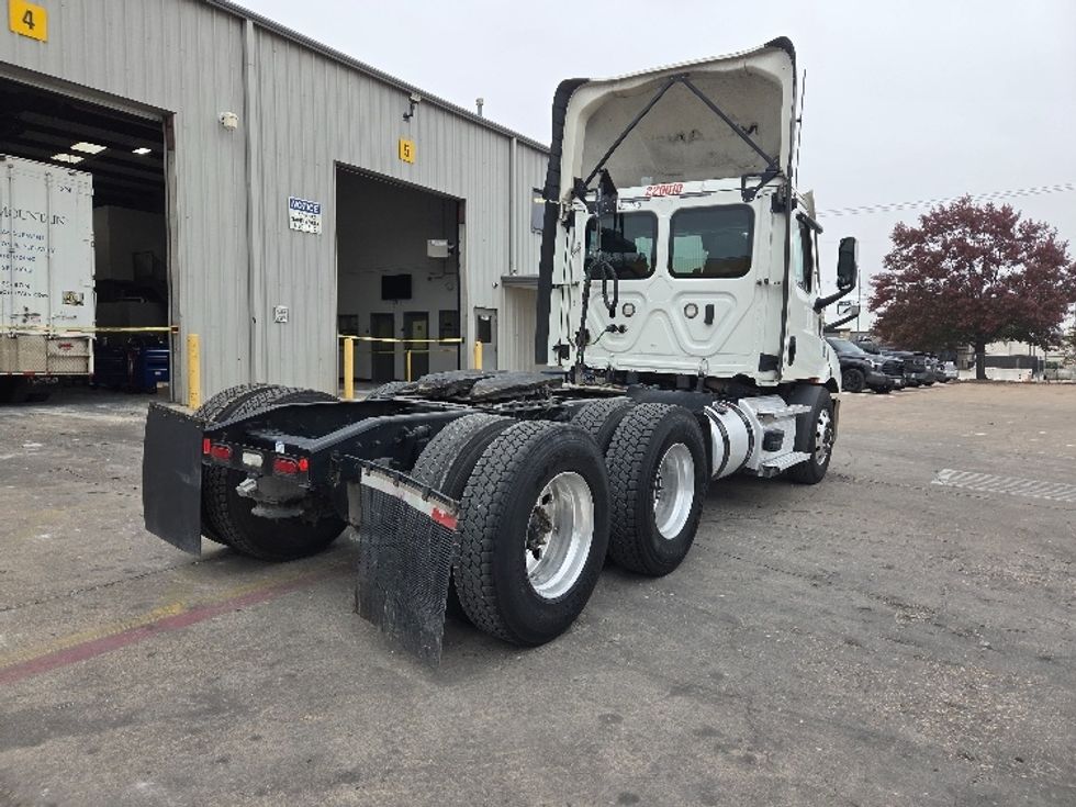Day Cab Tractor-Heavy Duty Tractors-Freightliner-2021-T11664ST-San Antonio-TX-514,781\n\t\tmiles-$ 46,500 - Image 7