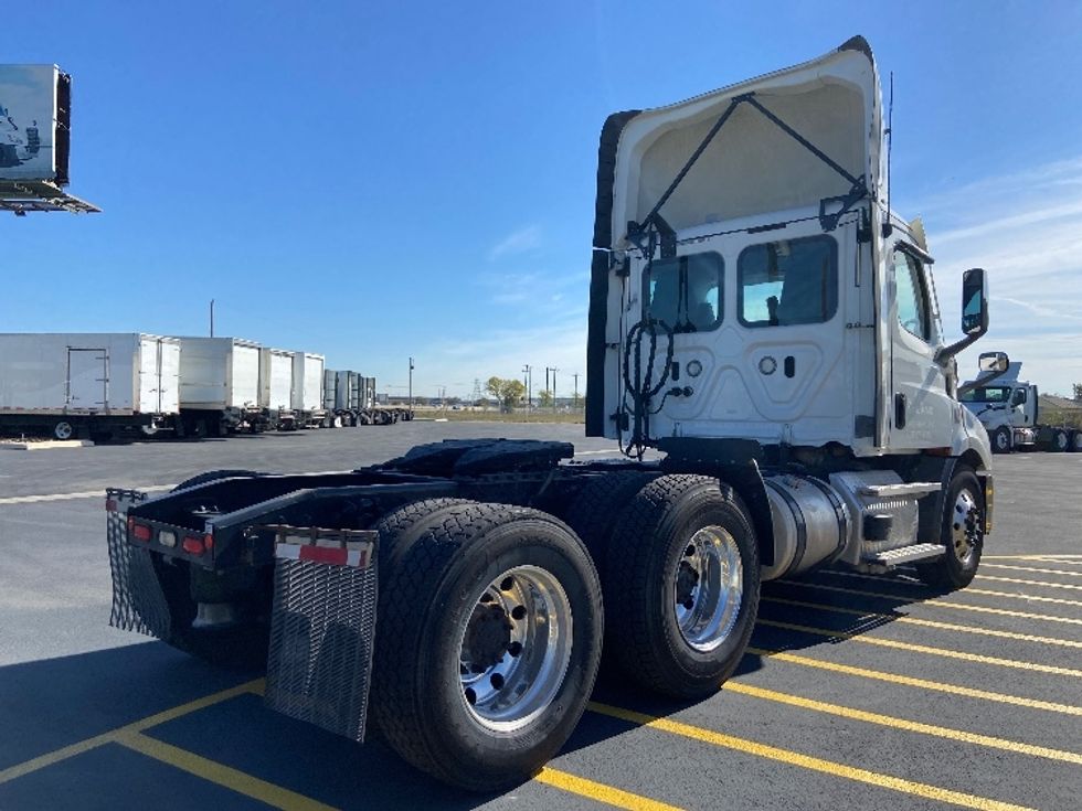 Day Cab Tractor-Heavy Duty Tractors-Freightliner-2021-T11664ST-San Antonio-TX-584,062\n\t\tmiles-$ 39,250 - Image 6