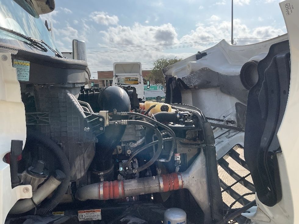 Day Cab Tractor-Heavy Duty Tractors-Freightliner-2021-T11664ST-San Antonio-TX-624,074\n\t\tmiles-$ 35,000 - Image 15