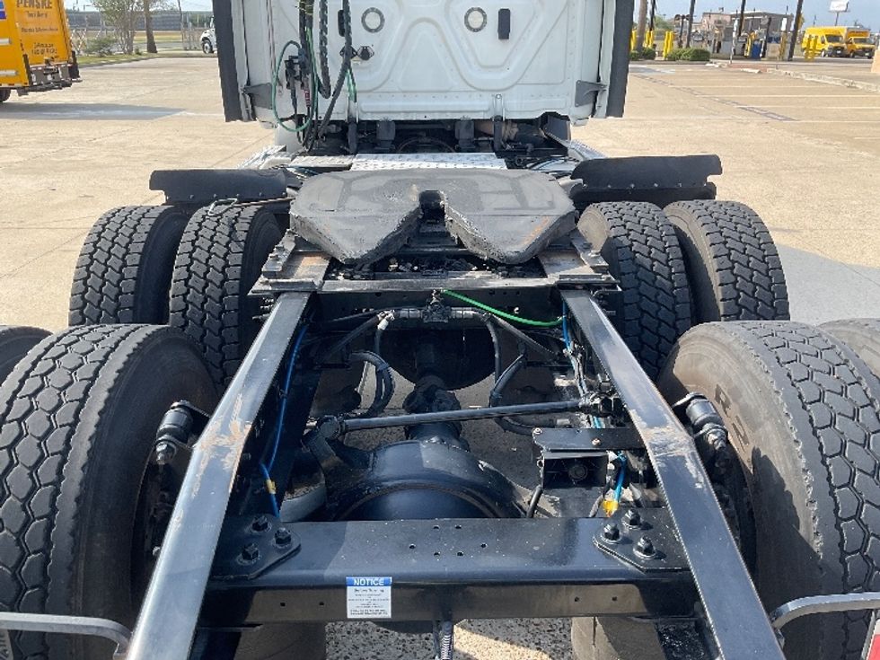 Day Cab Tractor-Heavy Duty Tractors-Freightliner-2021-T11664ST-San Antonio-TX-624,074\n\t\tmiles-$ 35,000 - Image 6