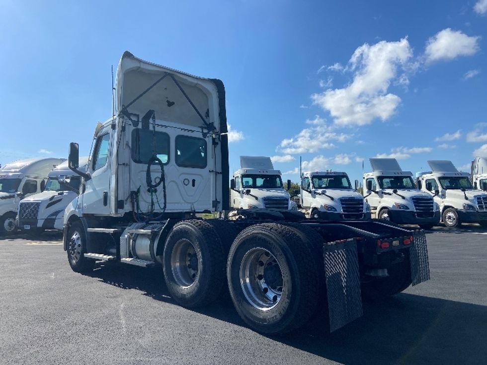 Day Cab Tractor-Heavy Duty Tractors-Freightliner-2021-T11664ST-San Antonio-TX-626,413\n\t\tmiles-$ 29,750 - Image 5