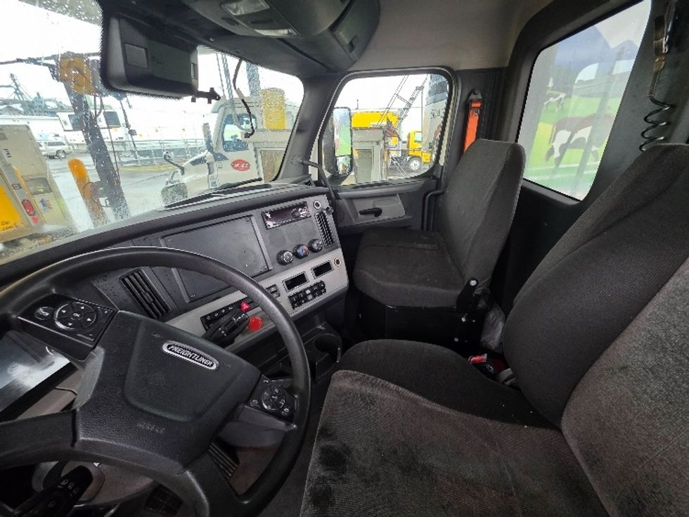 Day Cab Tractor-Heavy Duty Tractors-Freightliner-2021-T11664ST-Spokane Valley-WA-463,893\n\t\tmiles-$ 50,500 - Image 10