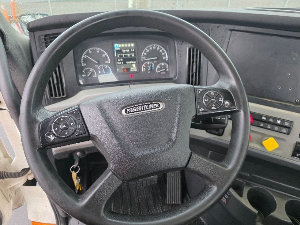 Day Cab Tractor-Heavy Duty Tractors-Freightliner-2021-T11664ST-Spokane Valley-WA-463,893\n\t\tmiles-$ 50,500 - Image 11