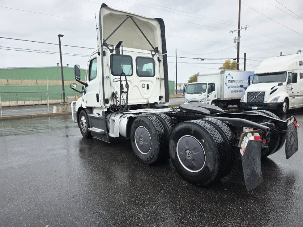 Day Cab Tractor-Heavy Duty Tractors-Freightliner-2021-T11664ST-Spokane Valley-WA-463,893\n\t\tmiles-$ 50,500 - Image 5