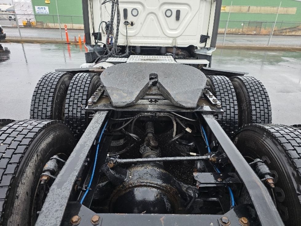 Day Cab Tractor-Heavy Duty Tractors-Freightliner-2021-T11664ST-Spokane Valley-WA-463,893\n\t\tmiles-$ 50,500 - Image 6