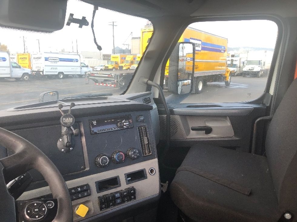 Day Cab Tractor-Heavy Duty Tractors-Freightliner-2021-T11664ST-Spokane Valley-WA-469,279\n\t\tmiles-$ 50,000 - Image 10