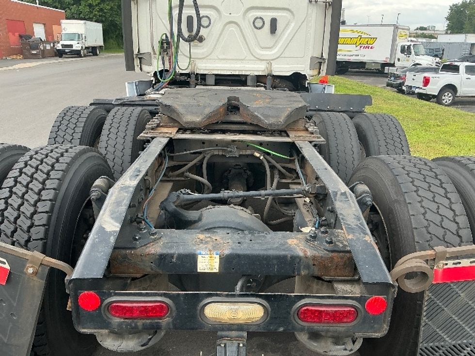 Day Cab Tractor-Heavy Duty Tractors-Freightliner-2021-T11664ST-Springfield-MA-539,287\n\t\tmiles-$ 39,750 - Image 6