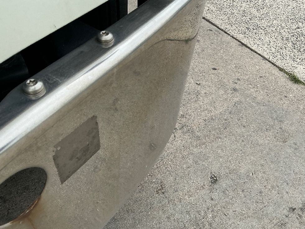 Day Cab Tractor-Heavy Duty Tractors-Freightliner-2021-T11664ST-Springfield-MA-607,974\n\t\tmiles-$ 28,250 - Image 21