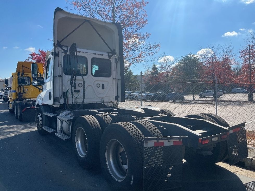Day Cab Tractor-Heavy Duty Tractors-Freightliner-2021-T11664ST-Sterling-VA-316,654\n\t\tmiles-$ 58,000 - Image 5