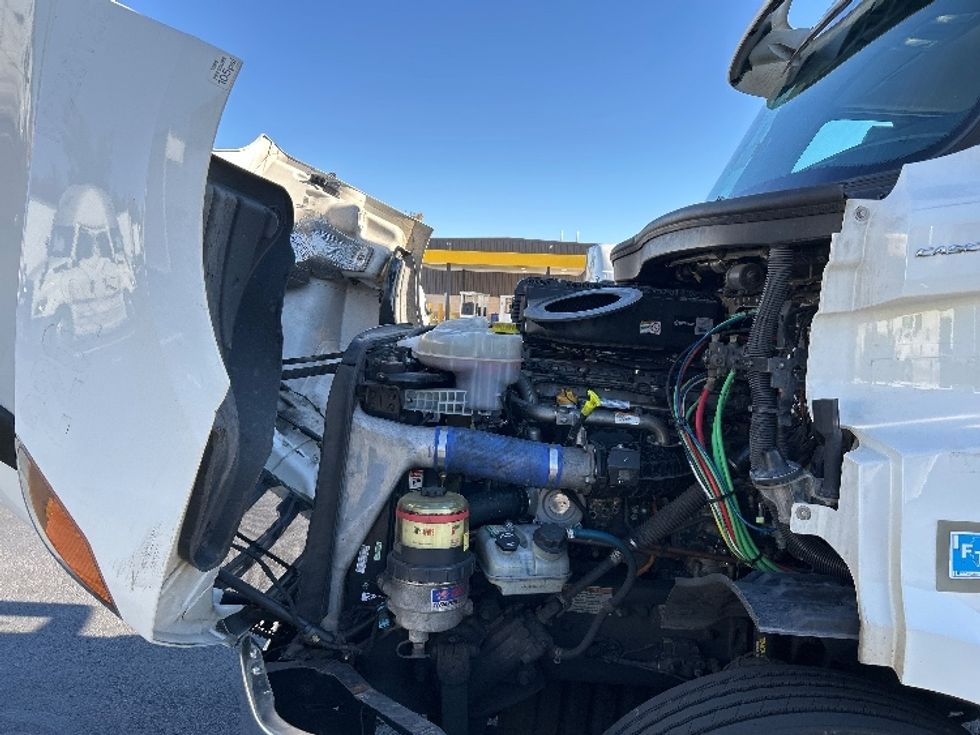 Day Cab Tractor-Heavy Duty Tractors-Freightliner-2021-T11664ST-Sterling-VA-329,922\n\t\tmiles-$ 57,500 - Image 16