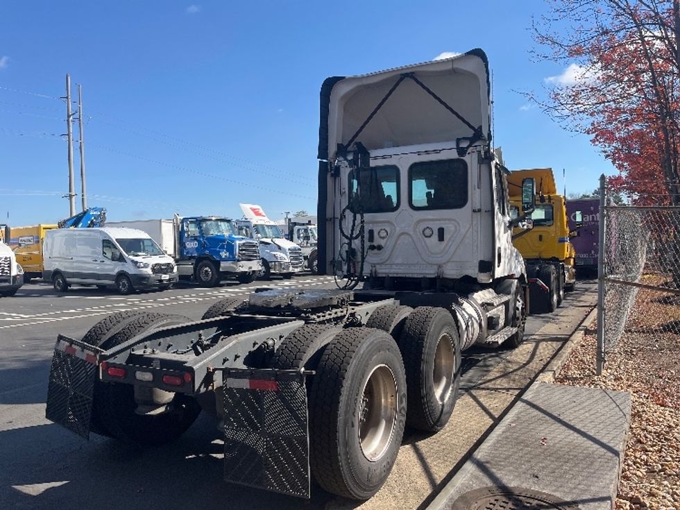 Day Cab Tractor-Heavy Duty Tractors-Freightliner-2021-T11664ST-Sterling-VA-346,020\n\t\tmiles-$ 56,750 - Image 7