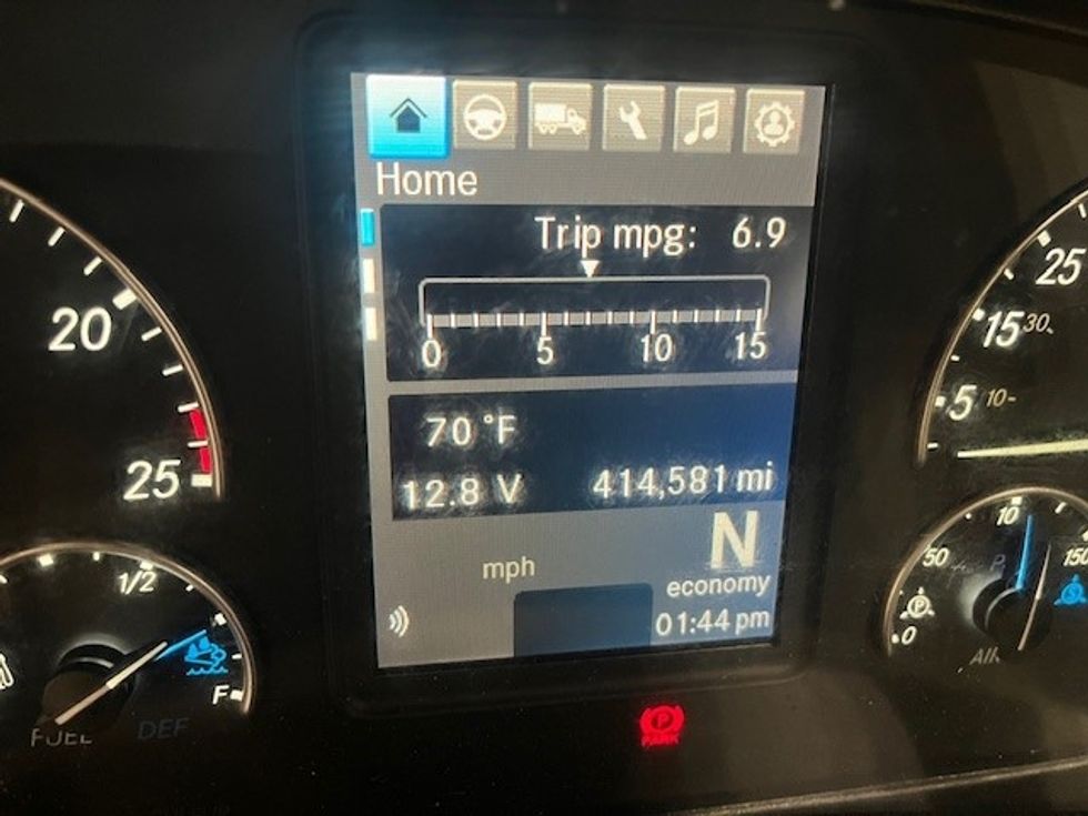 Day Cab Tractor-Heavy Duty Tractors-Freightliner-2021-T11664ST-Sterling-VA-414,581\n\t\tmiles-$ 50,500 - Image 15