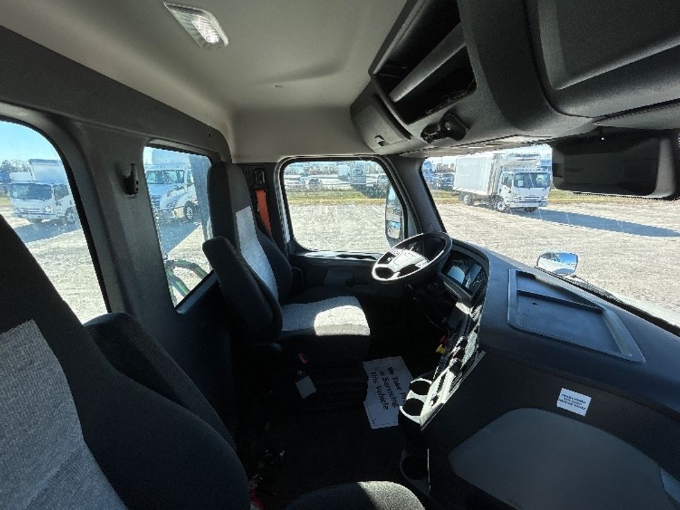 Day Cab Tractor-Heavy Duty Tractors-Freightliner-2021-T11664ST-Sturtevant-WI-367,741\n\t\tmiles-$ 57,500 - Image 14