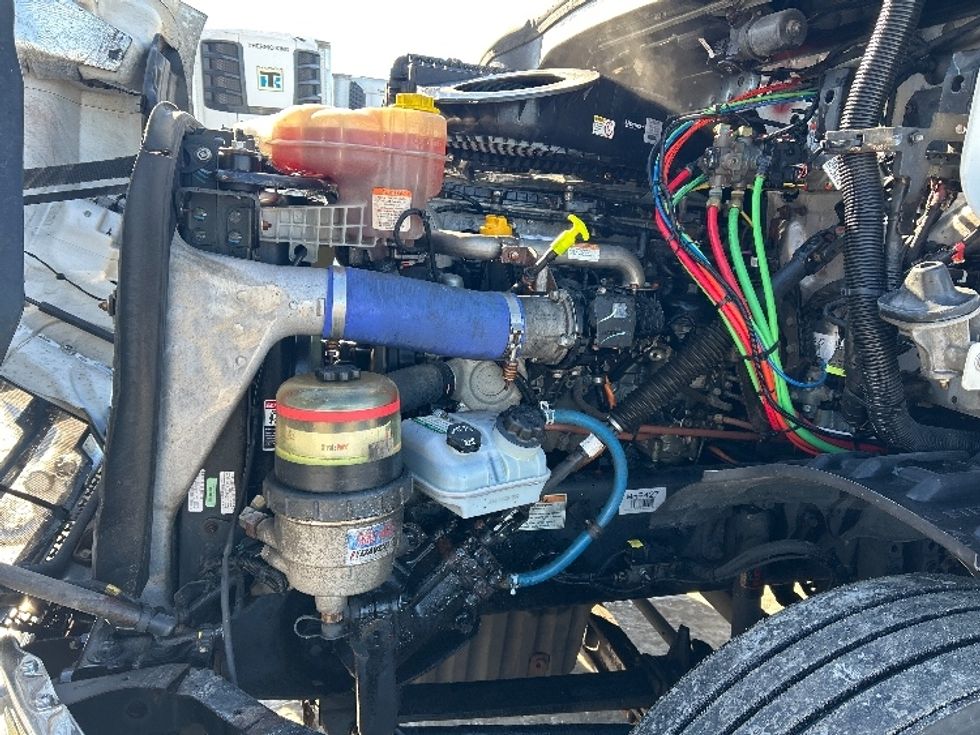 Day Cab Tractor-Heavy Duty Tractors-Freightliner-2021-T11664ST-Sturtevant-WI-496,804\n\t\tmiles-$ 45,000 - Image 16